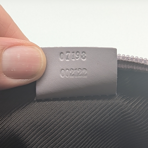 Gucci Grey GG Canvas Shoulder Bag – Small / Light Purple - Picture 9 of 10